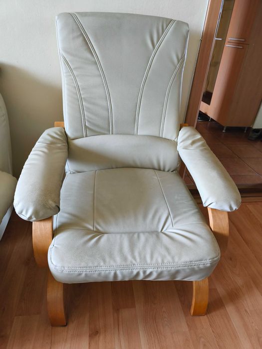 Canapea extensibila si doua fotolii
