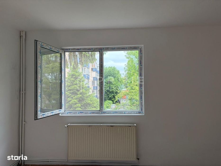 Apartament cu 3 camere, etaj 2 – Zona Dâmbul Pietros — fotografia 3