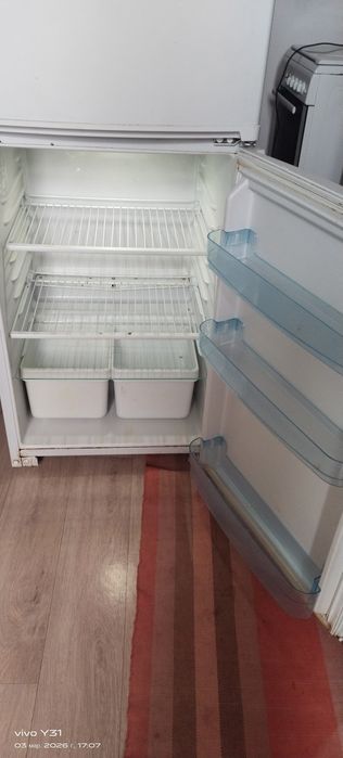 Холодильник Бирюса