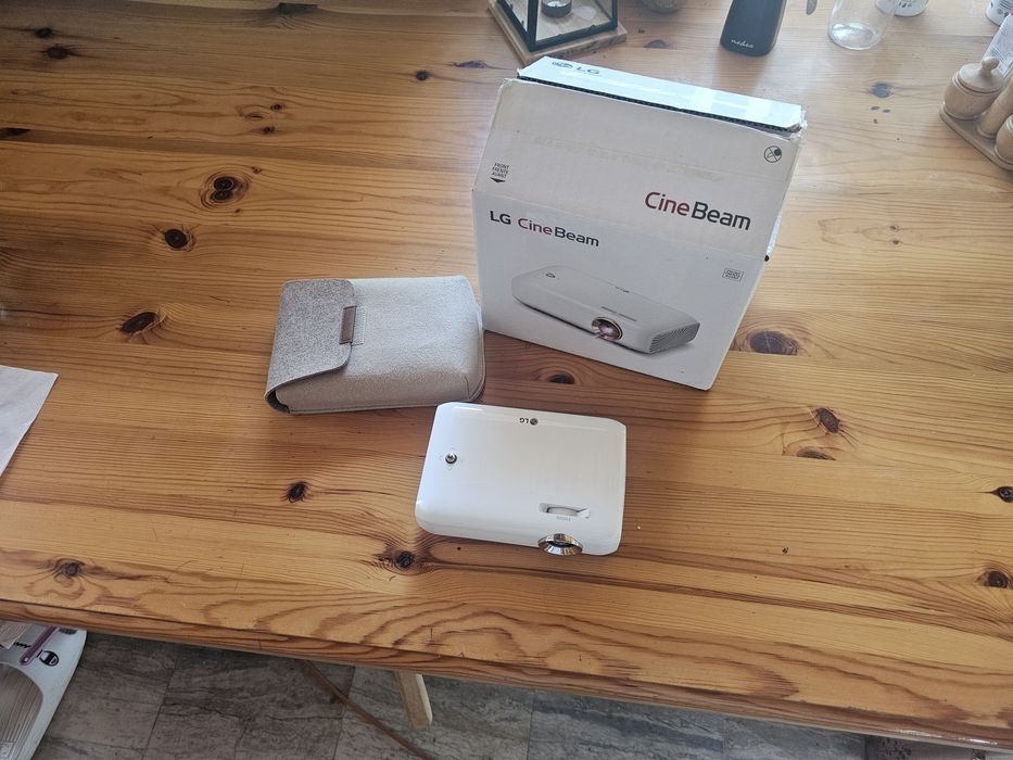 LED проектор на LG PH550