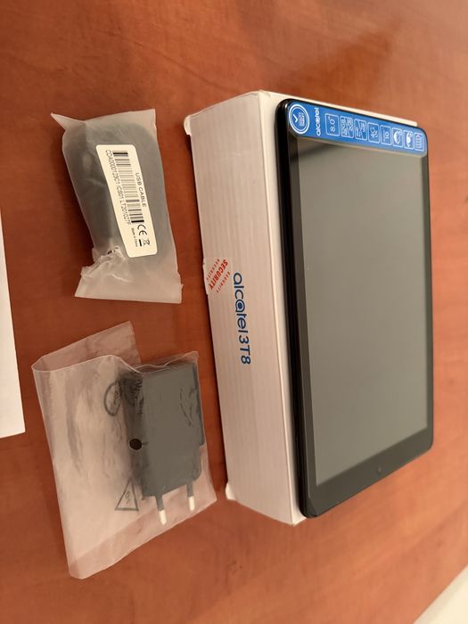 Таблет alcatel 3T8