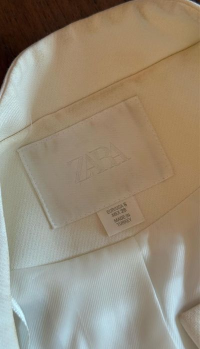 Белый пиджак Zara