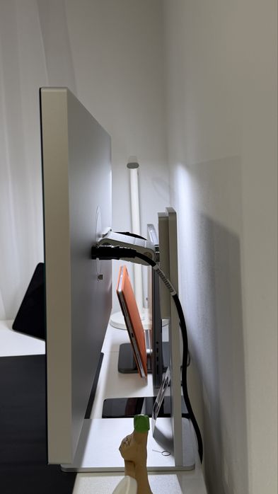 Монитор Kuycon P24U