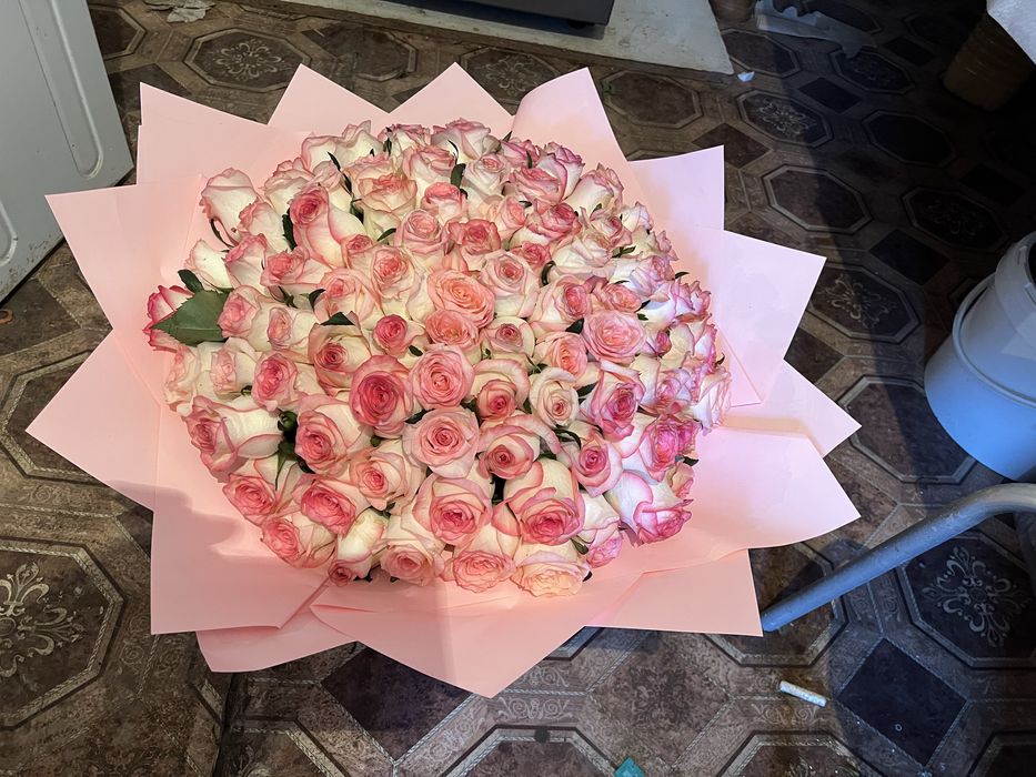 Продам цветы букет роза 101 отличном сост.свежий сегодняшний