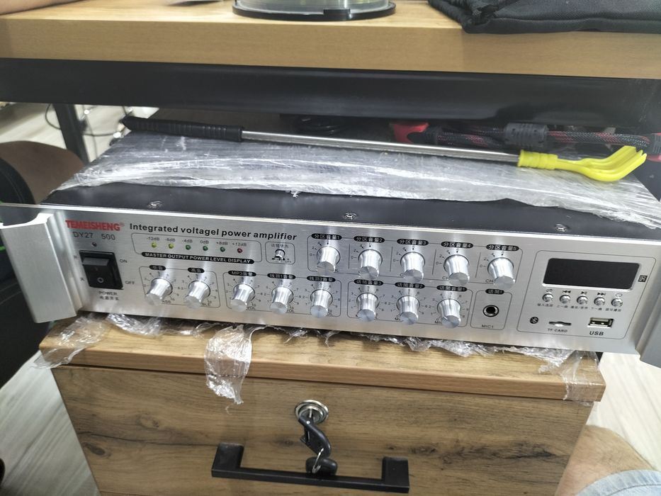 Усилитель, микшер звуковая система