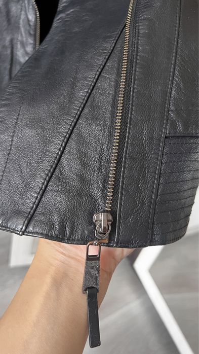 Кожаная куртка