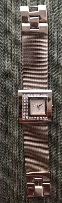 Ceas de dama DKNY auriu