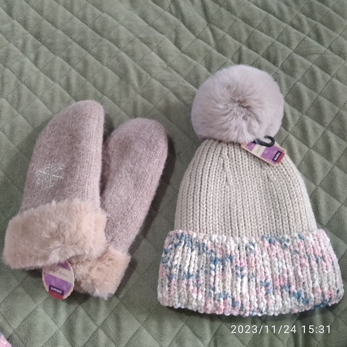 Новые теплые шапочки, варежки!