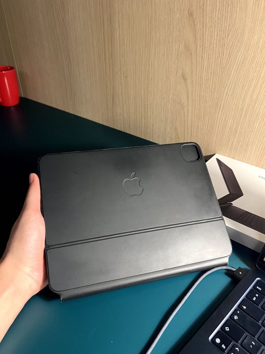 Apple Magic keyboard iPad pro 11 (1st, 2nd, 3rd, 4th) и Air (4, 5)