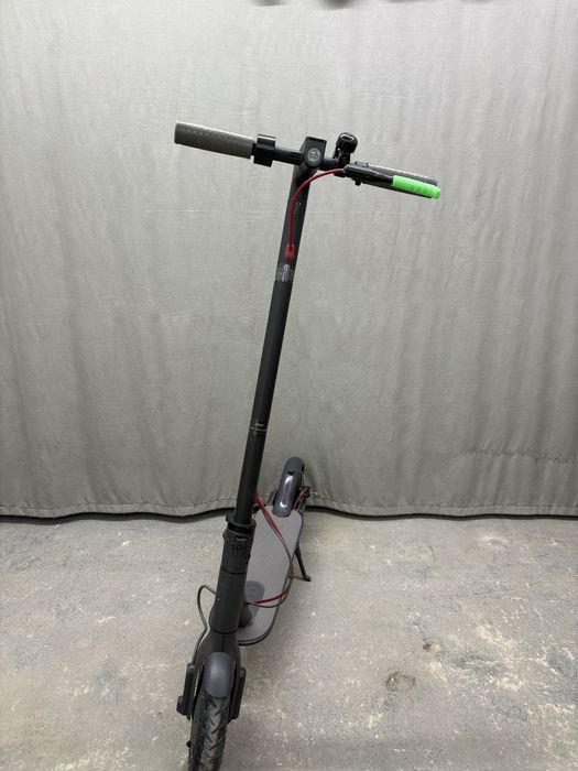 Электросамокат.