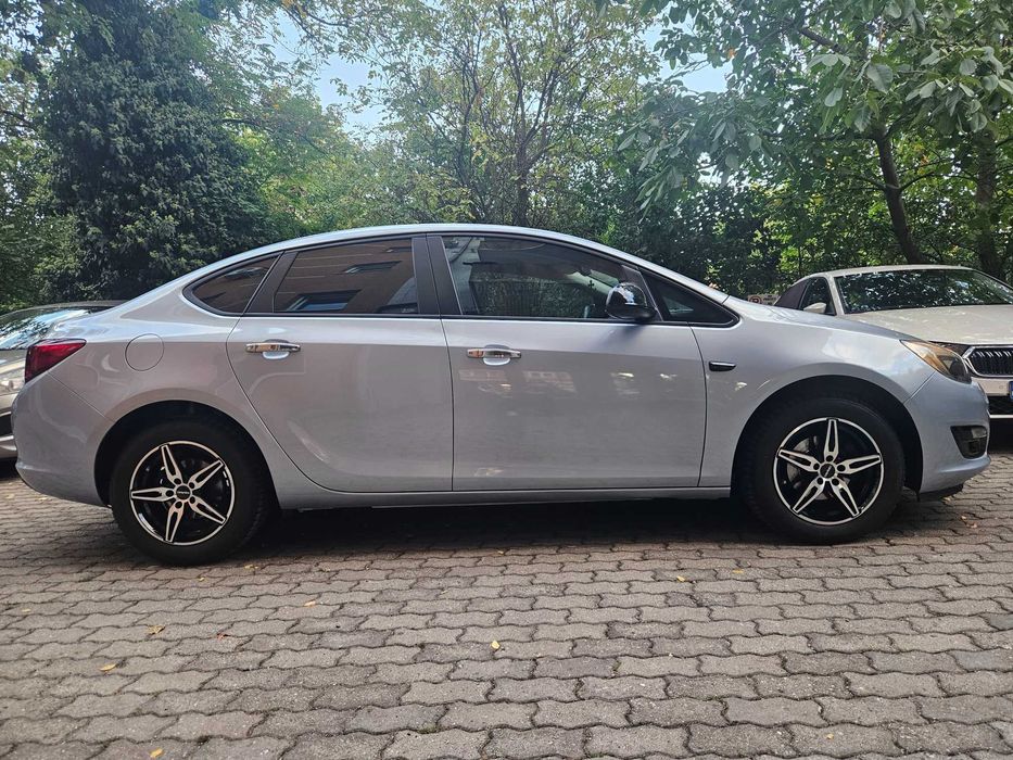 Vand Opel Astra J