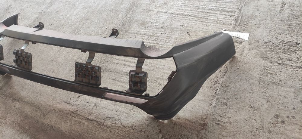 Бампер на тоета Рав 4 2020