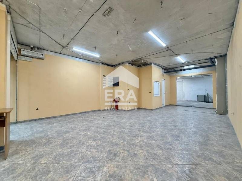 Представителен търговски обект в центъра на София