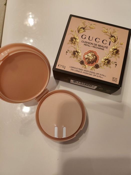 Фон дьо тен GUCCI