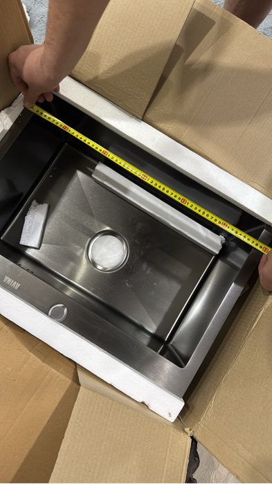 Продам мойку новую