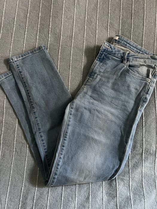 Два чифта френски еластични дънки Л