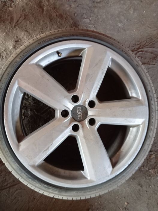Jante Audi 19” cu anvelope 235/35 R19 – stare foarte bună