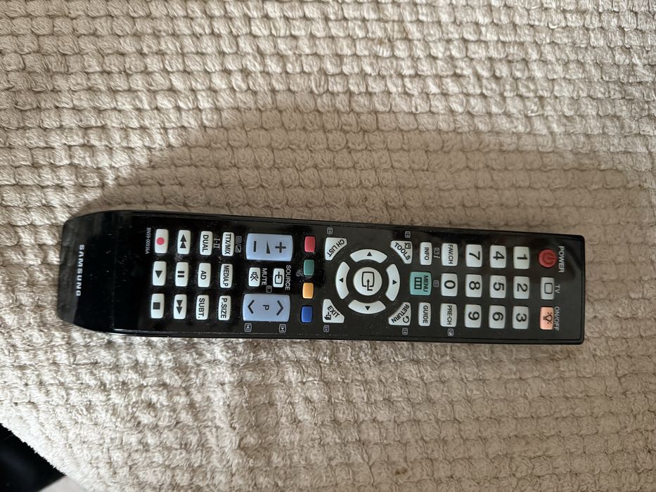 Samsung телевизор 37 инча