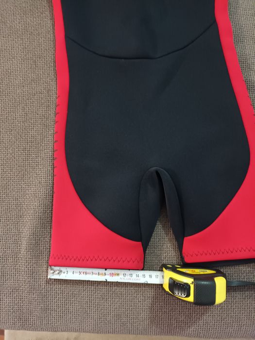 Неопренов детски костюм