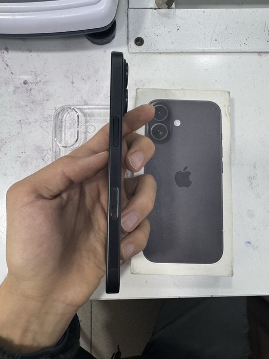 Продам айфон 16, 128GB