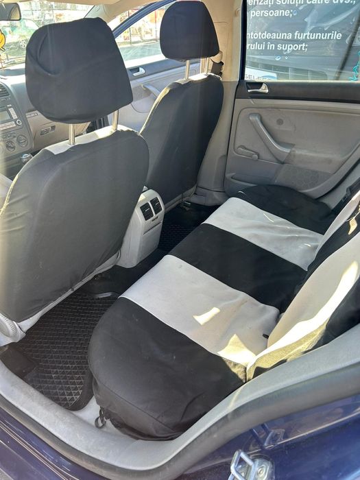 Vând Volkswagen Golf 5