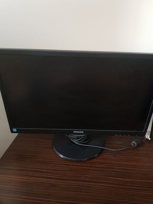 Monitor lg 21 inchi