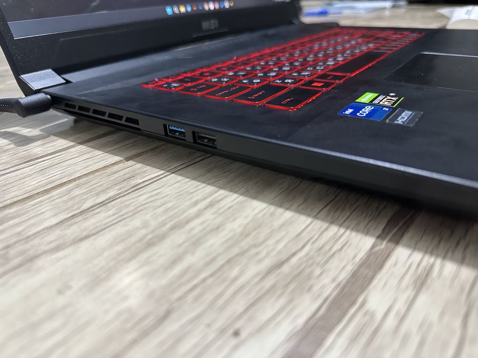 Игровой ноутбук Msi Sword 17