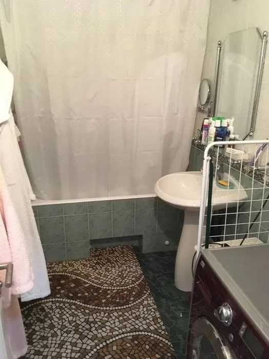 дархан 3 комн 8 этаж 9 этажка