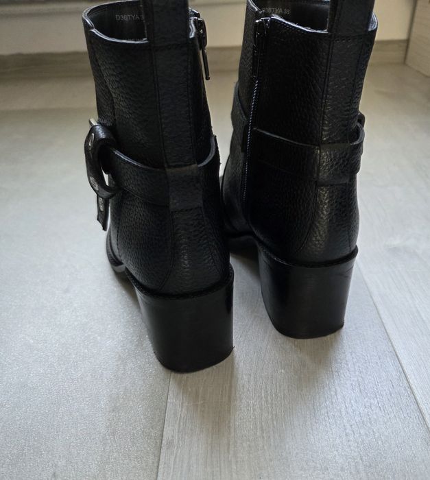 4,99 lei transport azi! Botine GEOX piele naturală, mărimea 38, ca noi!
