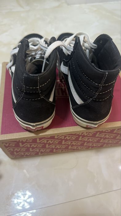 Продаю Кеды Vans в отличном состоянии
