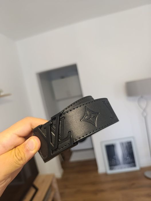 Curea Louis Vuitton neagra