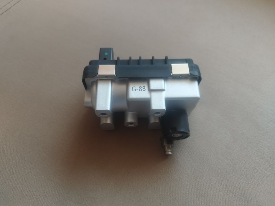 Актуатор турбо Мерцедес ОМ 642 ,Ml, cklass, eclass , cls и д-р.