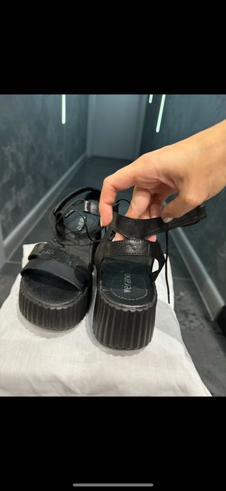 Дамски сандали от естествена кожа