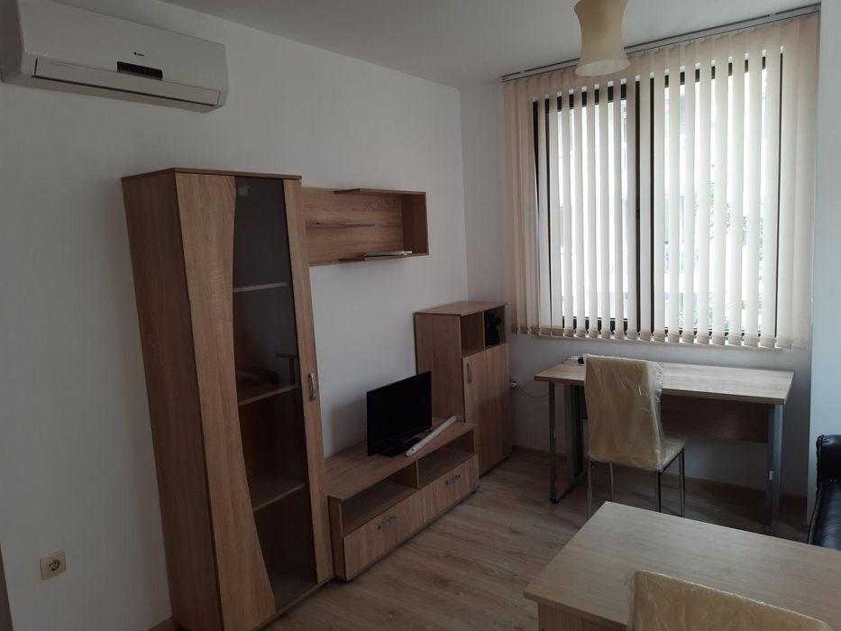 Дава се под наем Двустаен апартамент в Пловдив, Младежки Хълм - 50 кв.м за 550 € - Снимка #3