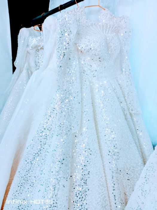 Sifatli Kelin koʻylaklar