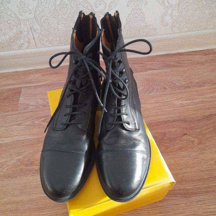 Кожаная обувь женская