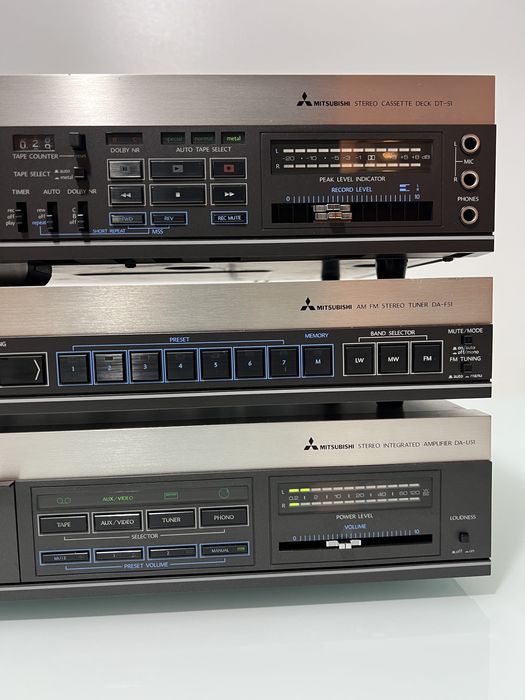 Linie Mitsubishi Amplificator DA-U51, Deck DT-51, Tuner DA-F51