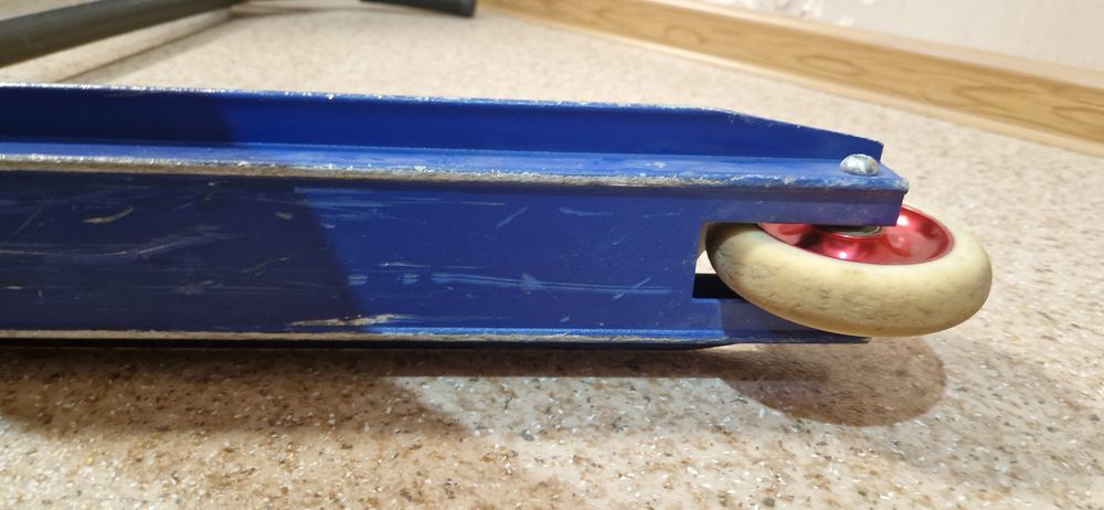 Продам трюковой самокат