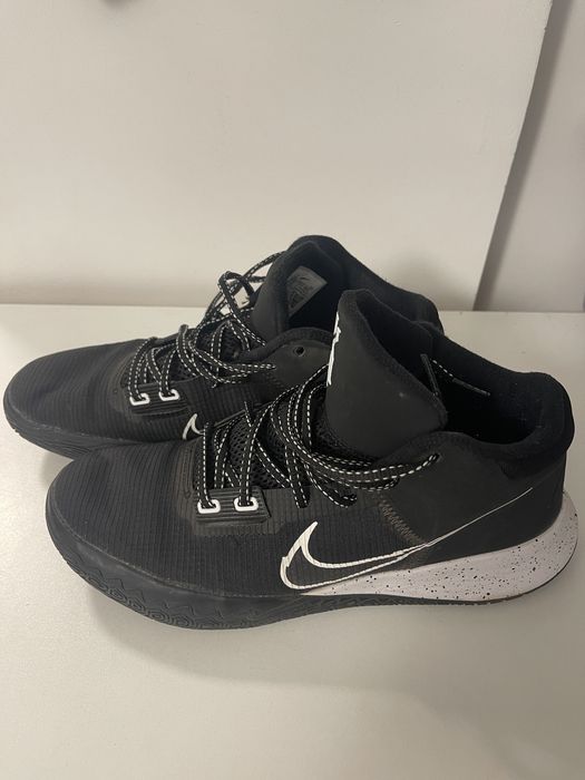 Adidasi Baschet Nike Kyrie Irving 7