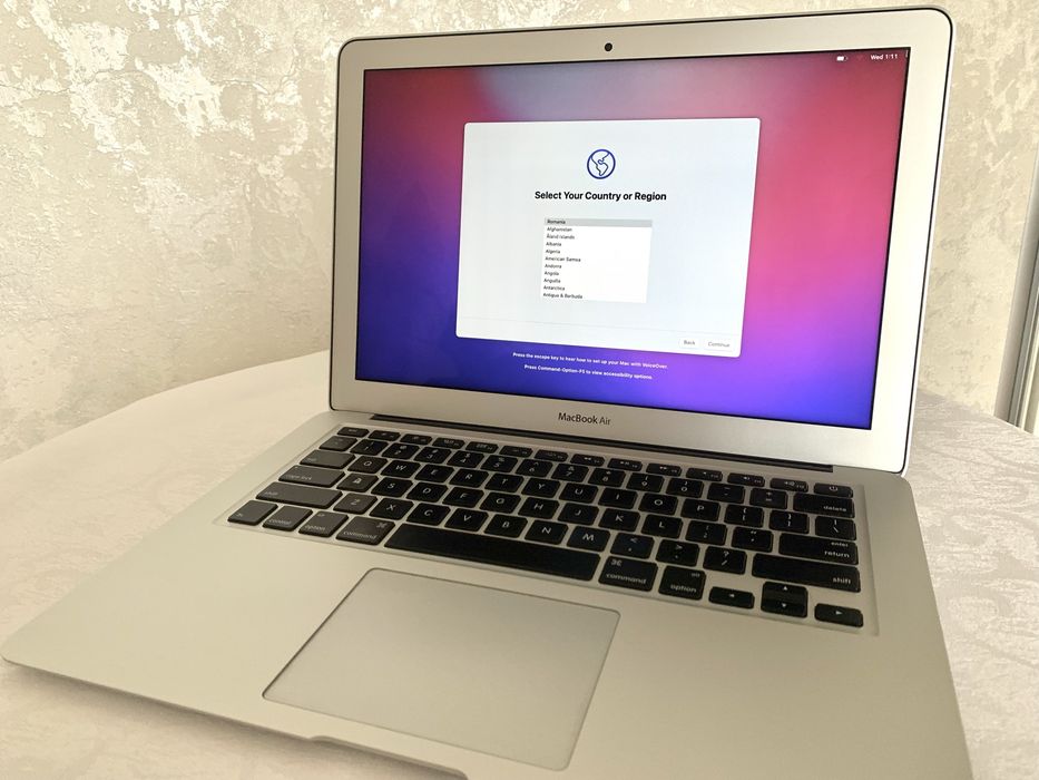 Macbook Air 13-inch 2017 Targu-Mures • OLX.ro