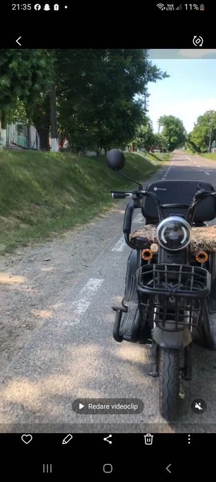 Vând trotineta  aproape nou-nouță