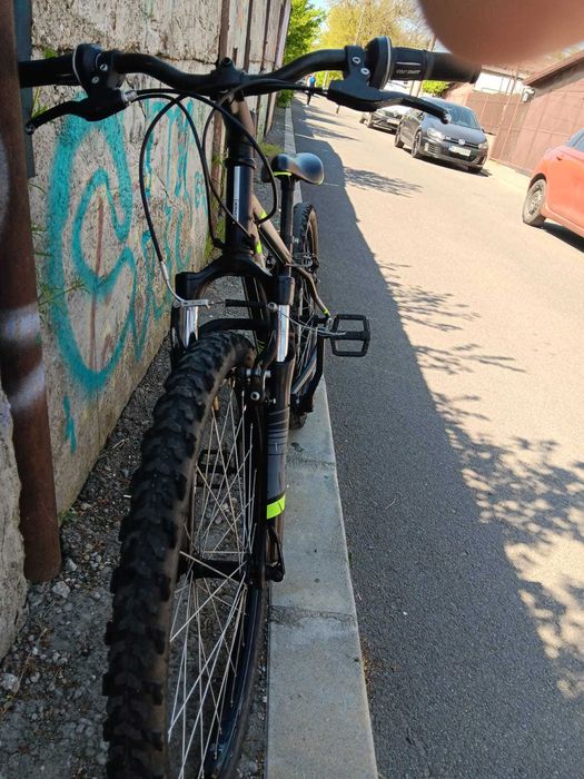Bicicleta ST500 NEAGRA