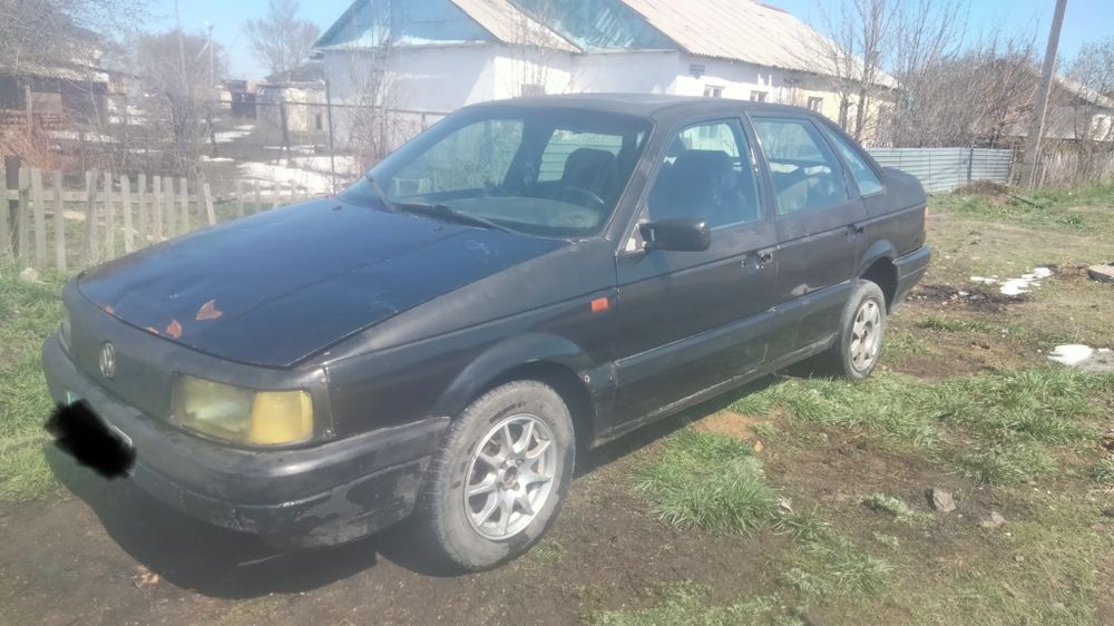 Продаю пассат в3 1990 года. Срочно!