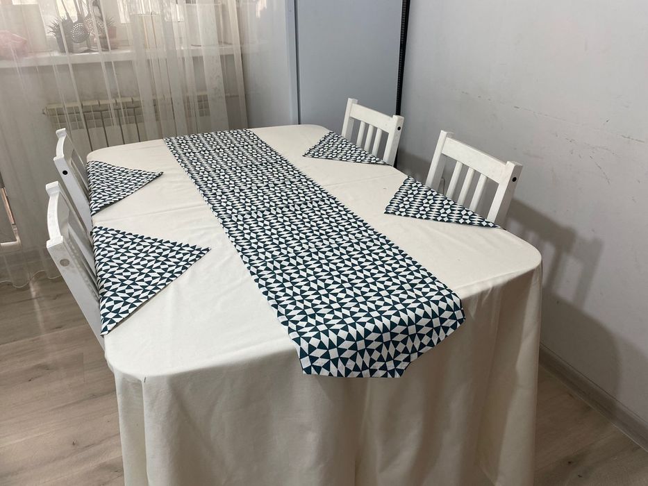 Салфетки, скатерти , раннеры