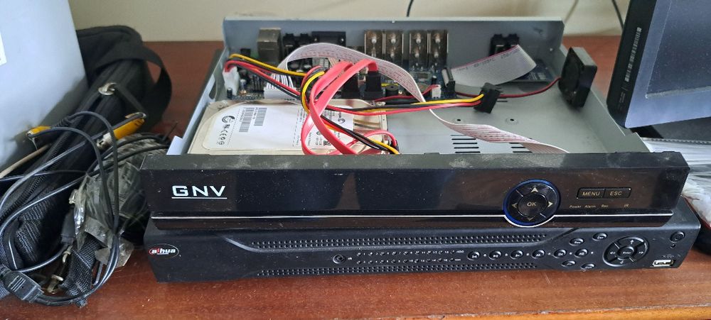 DVR cu 4, 8 si 16 porturi