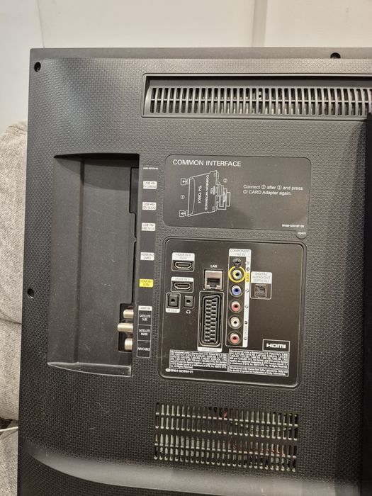 Продам телевизор samsung 104 см