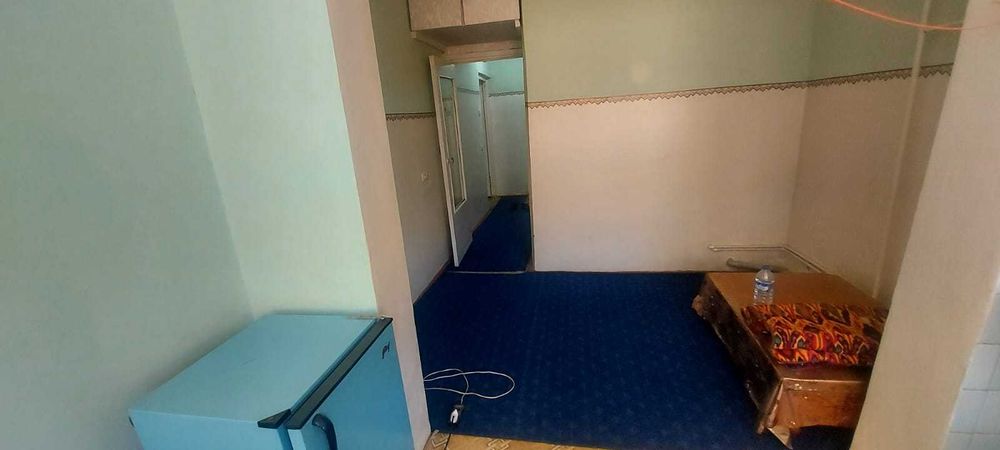 Срочно продаётся 1 комнатная квартира на 3 этаже. Ориентир 5 мкр