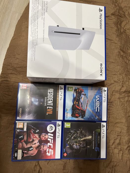 ЧИСТО НОВ Disc Drive за Playstation 5slim/digital edition +4 нови игри