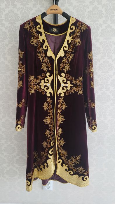 Нұр Шахтың қазақша бешпенті сатылады.