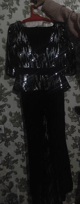 Продаётся вечерние платья